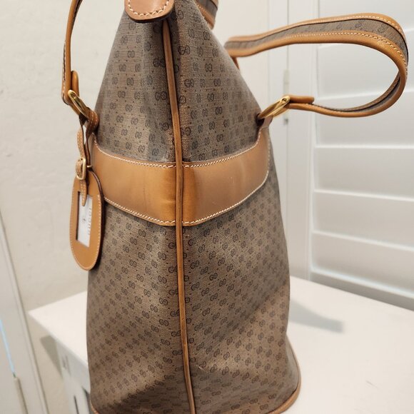 Vintage Gucci GG Luggage Set with Stripes - Picture 8 of 16